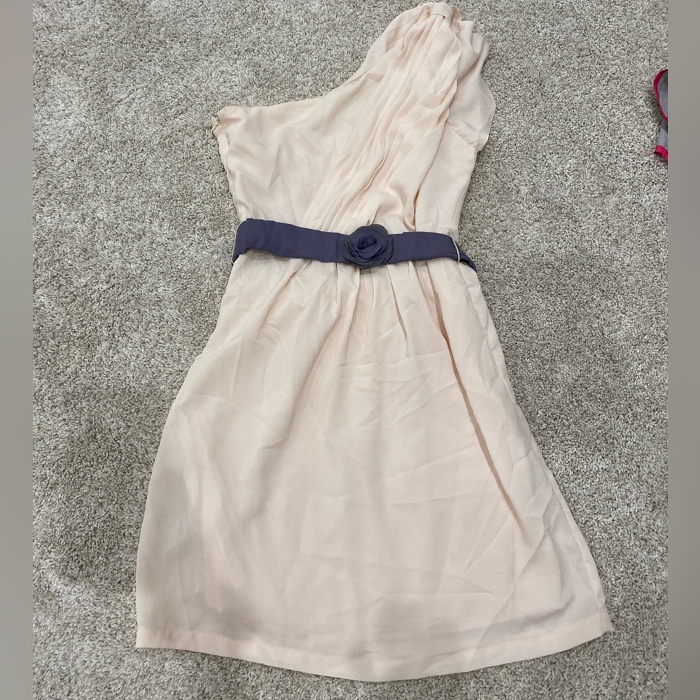 One shoulder dress